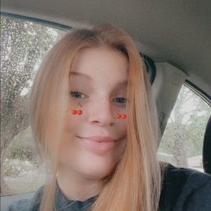 Meet your Posher, Mackenzie